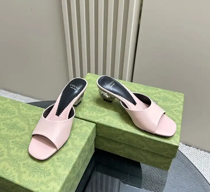 hype Gucci Slippers