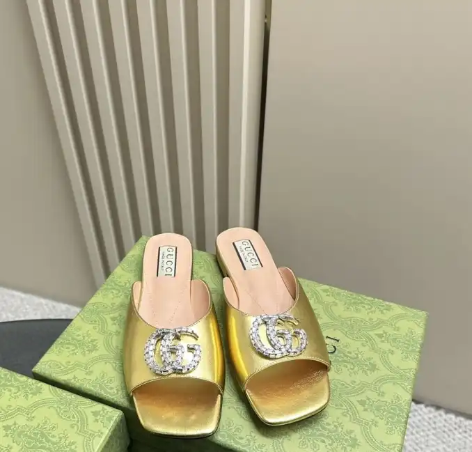 hype Gucci Slippers