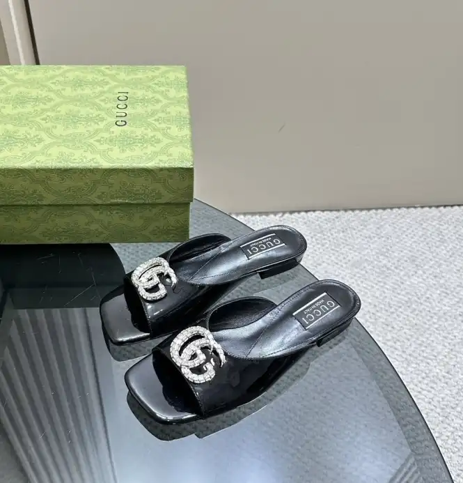 hype Gucci Slippers