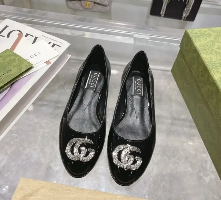 hype Gucci Flat Shoes