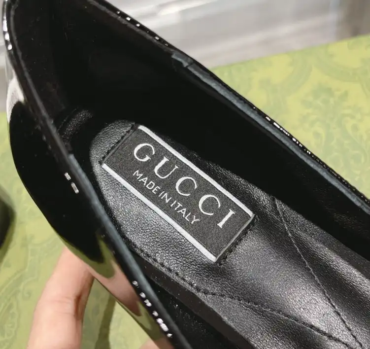 hype Gucci Flat Shoes