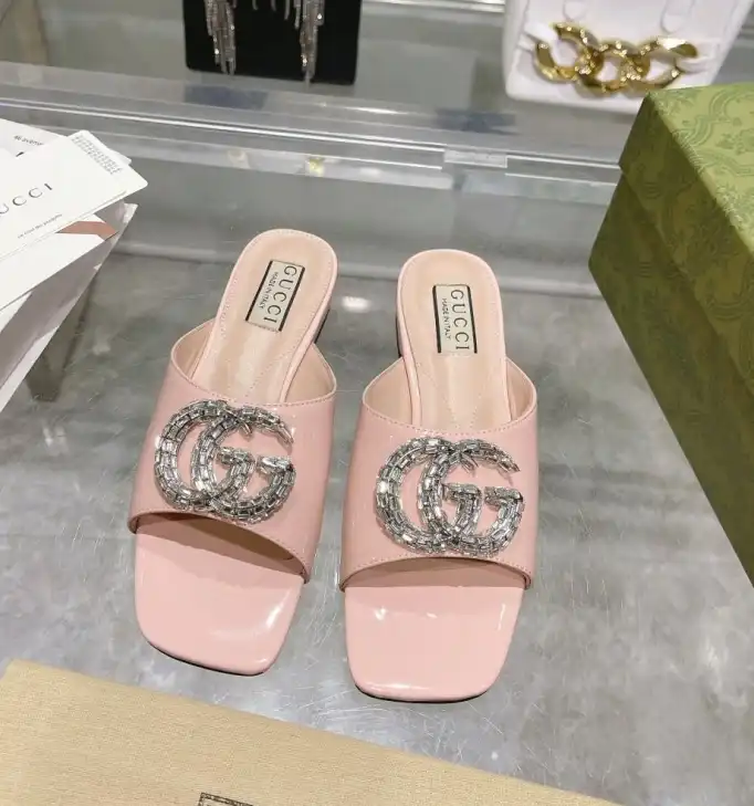 hype Gucci Slippers