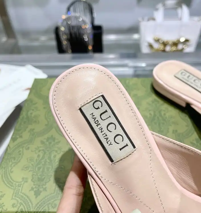 hype Gucci Slippers