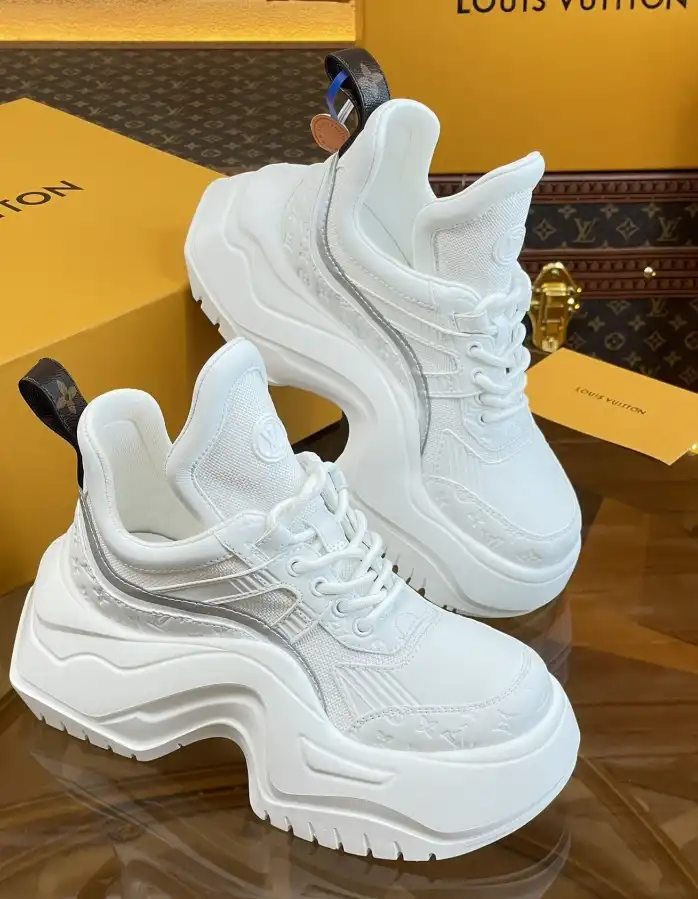 hype Louis Vuitton Sneakers