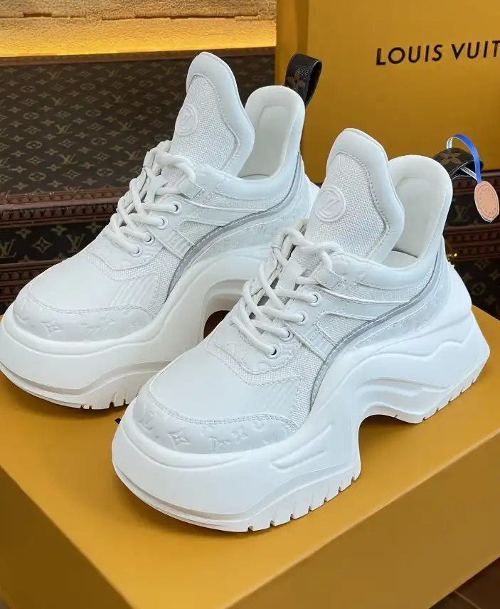 hype Louis Vuitton Sneakers