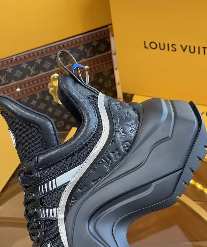 hype Louis Vuitton Sneakers