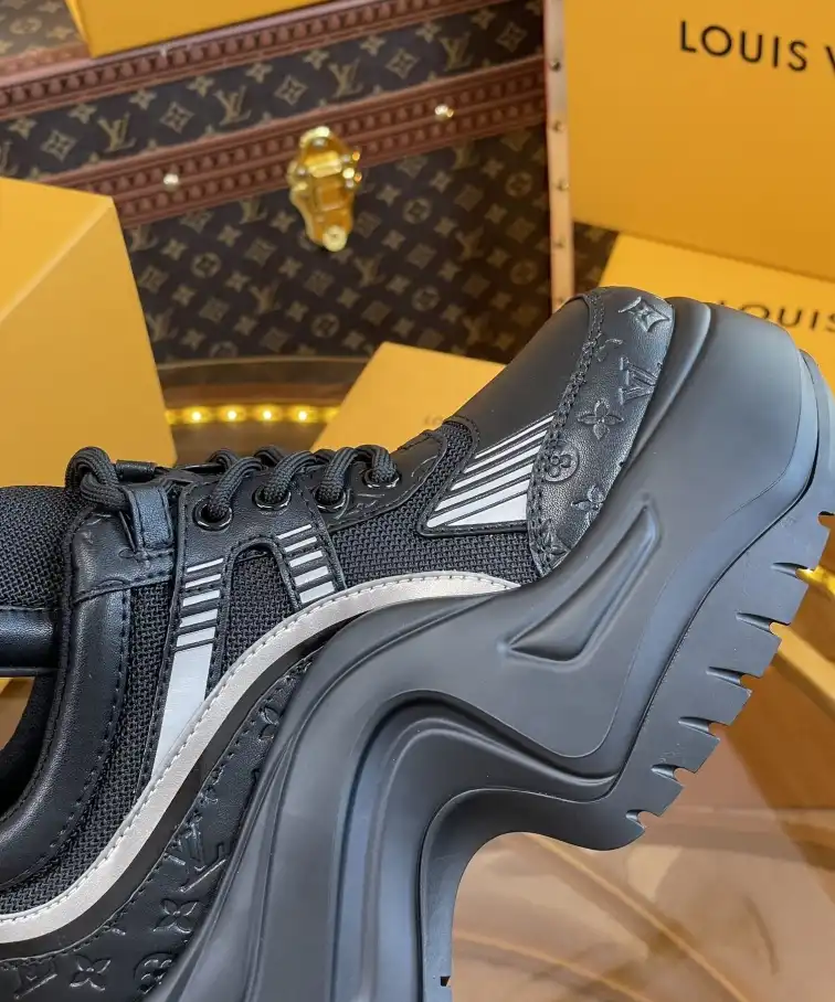 hype Louis Vuitton Sneakers