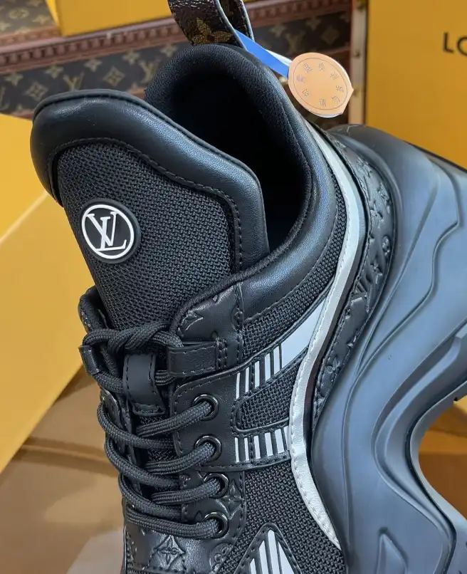 hype Louis Vuitton Sneakers