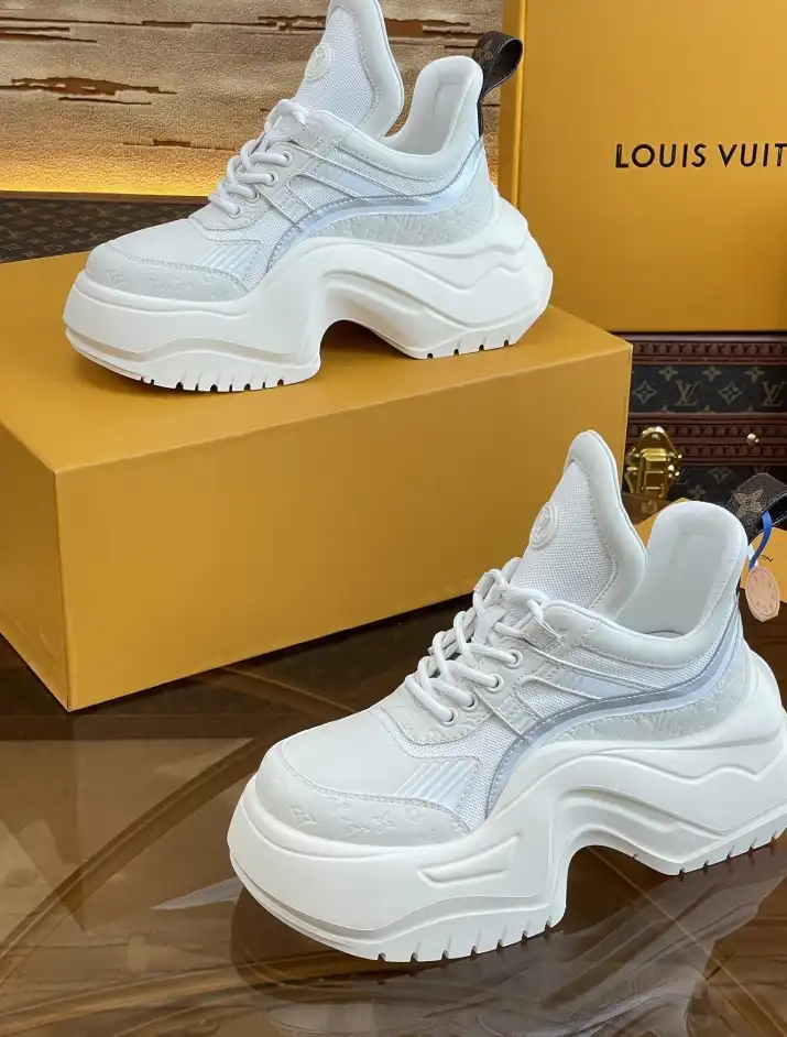 hype Louis Vuitton Sneakers