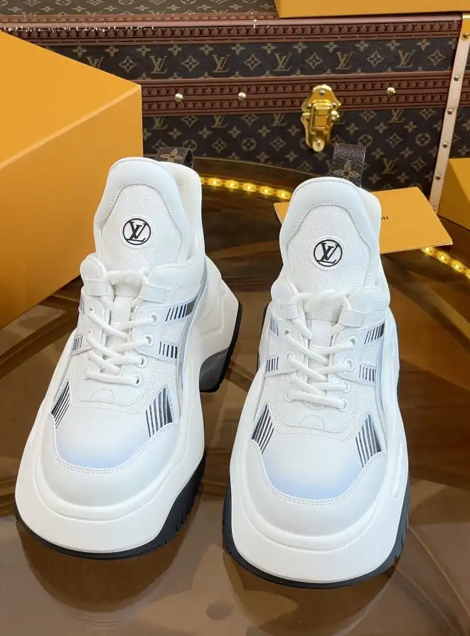 hype Louis Vuitton Sneakers