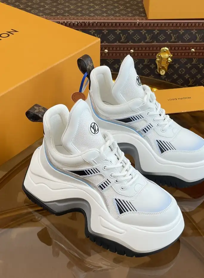 hype Louis Vuitton Sneakers