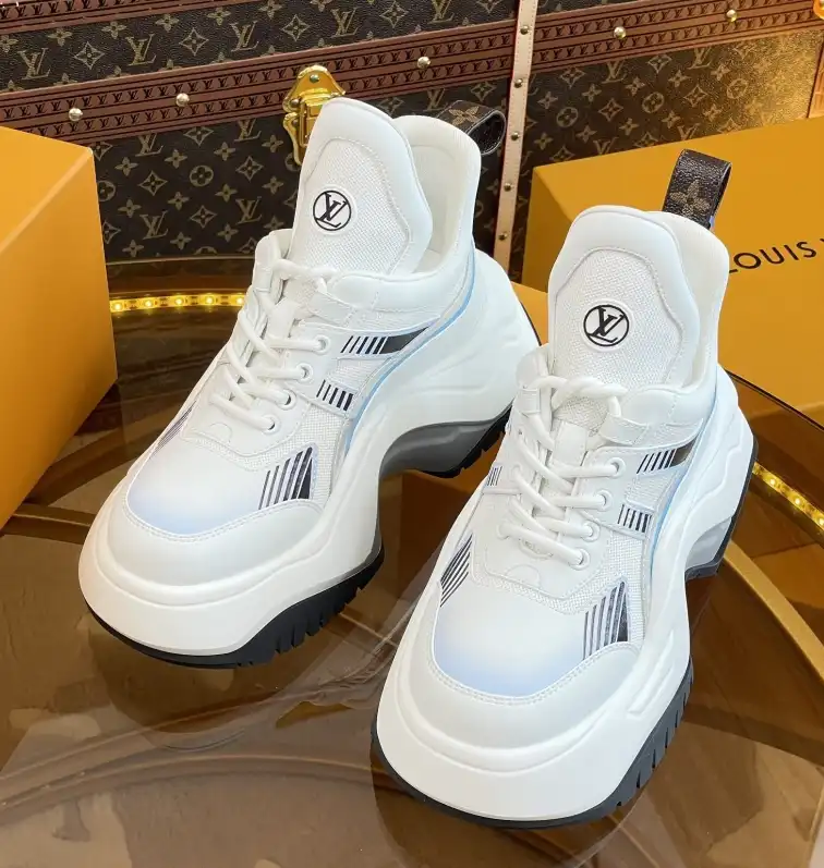 hype Louis Vuitton Sneakers