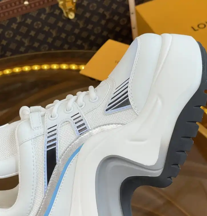 hype Louis Vuitton Sneakers