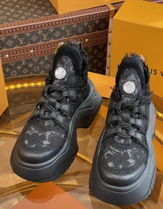 hype Louis Vuitton Sneakers