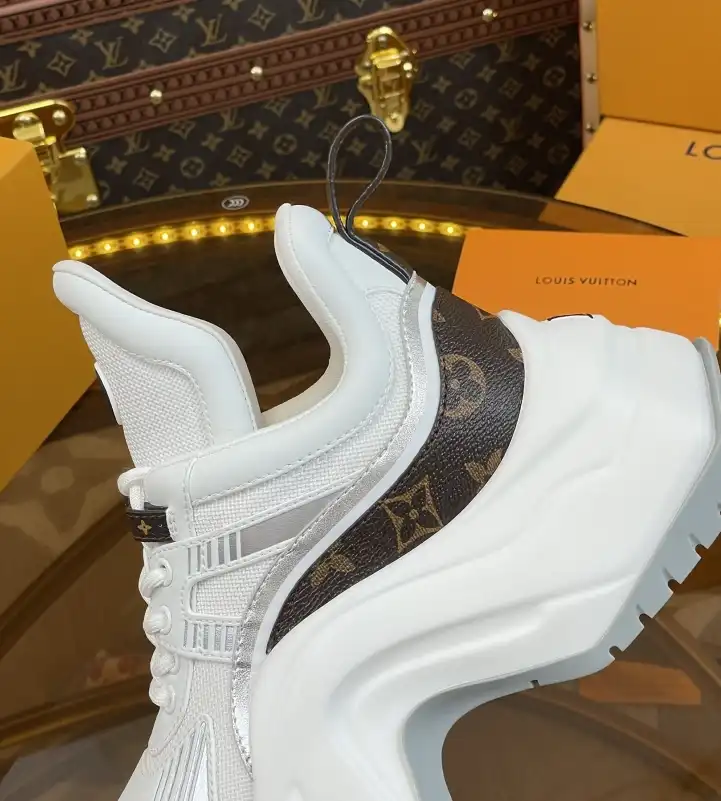 hype Louis Vuitton Sneakers