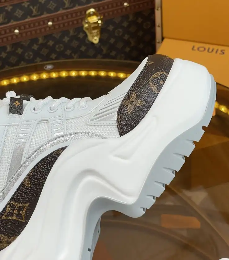 hype Louis Vuitton Sneakers