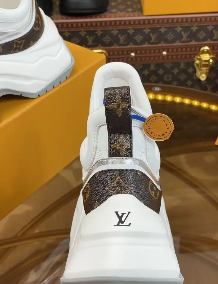 hype Louis Vuitton Sneakers