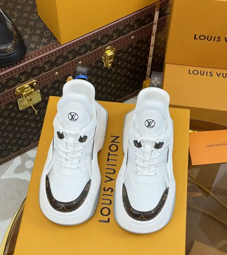 hype Louis Vuitton Sneakers