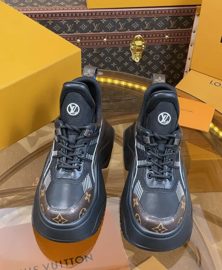 hype Louis Vuitton Sneakers