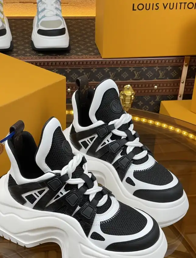 hype Louis Vuitton Sneakers