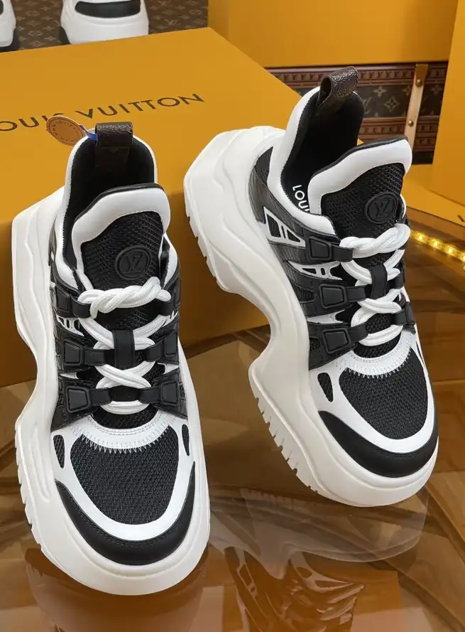 hype Louis Vuitton Sneakers