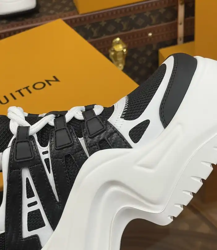 hype Louis Vuitton Sneakers