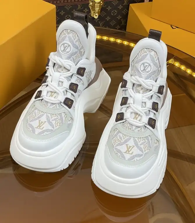 hype Louis Vuitton Sneakers