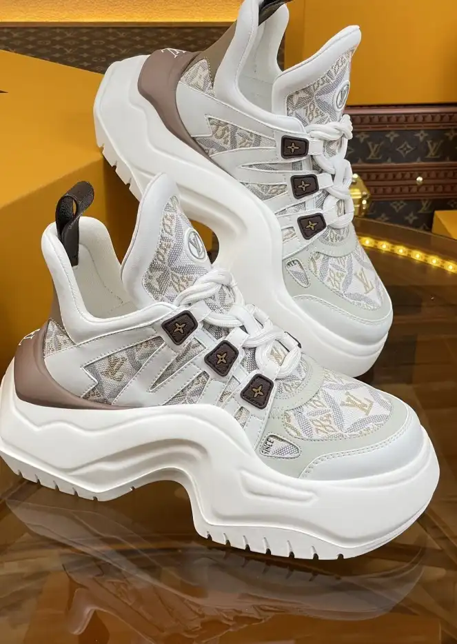 hype Louis Vuitton Sneakers