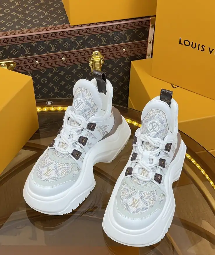 hype Louis Vuitton Sneakers