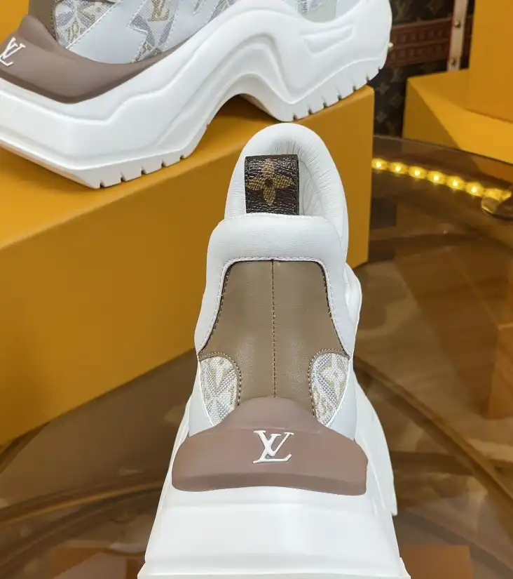 hype Louis Vuitton Sneakers