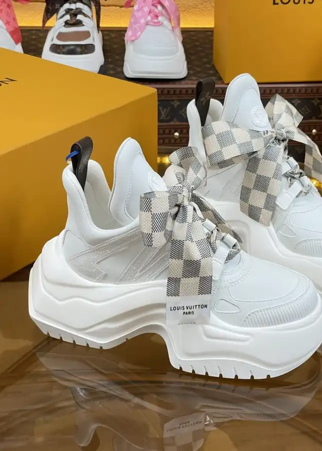 hype Louis Vuitton Sneakers