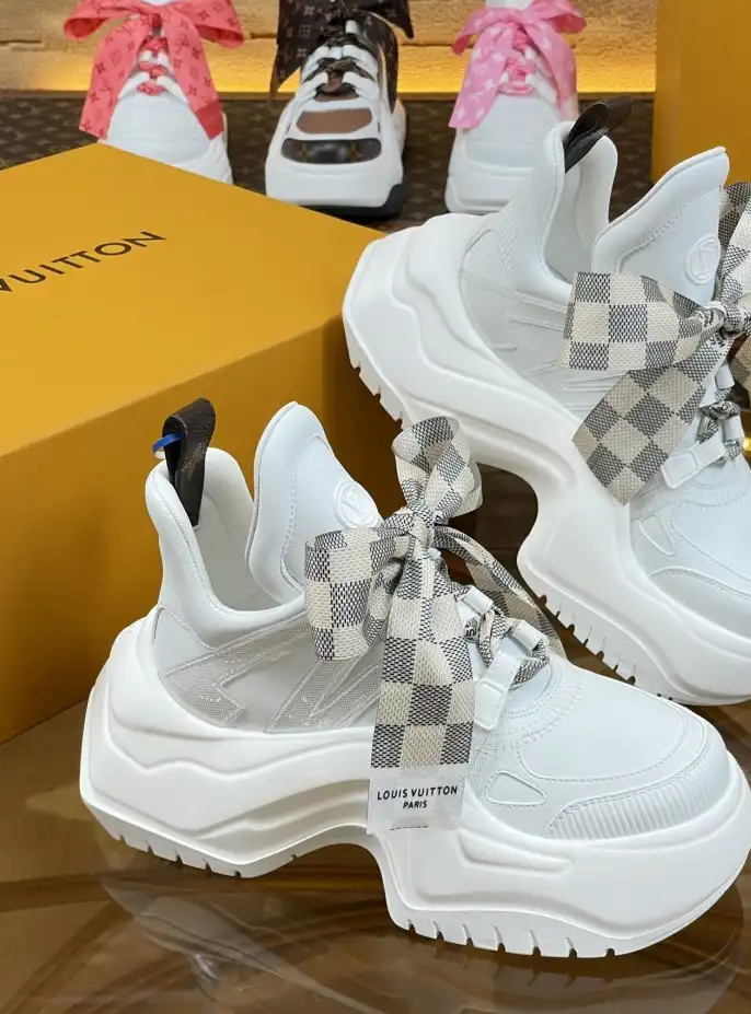 hype Louis Vuitton Sneakers