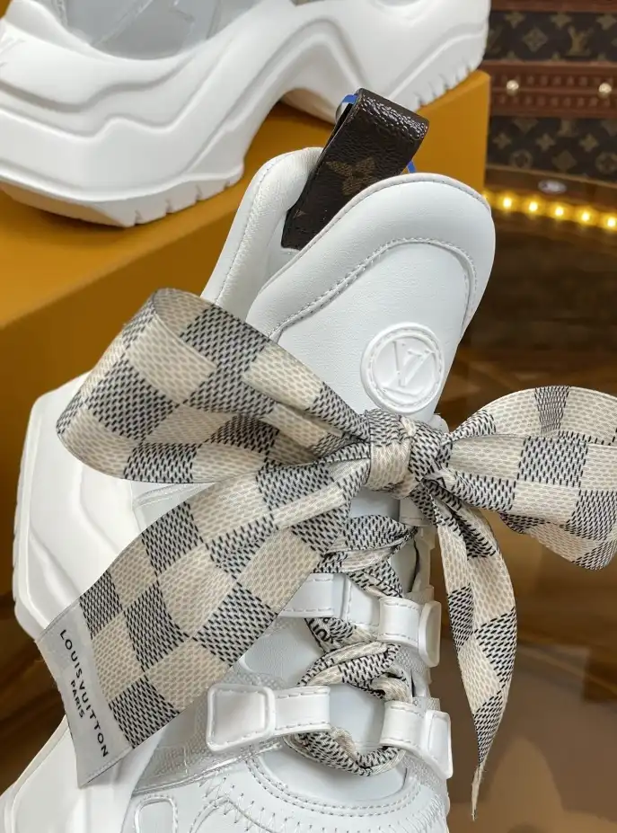 hype Louis Vuitton Sneakers