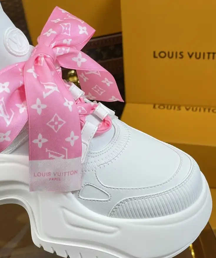 hype Louis Vuitton Sneakers