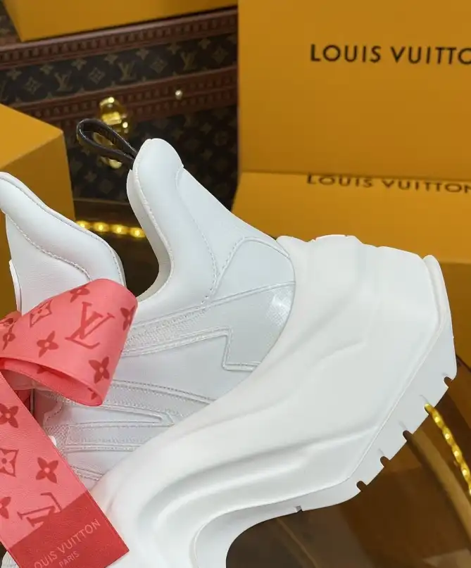 hype Louis Vuitton Sneakers