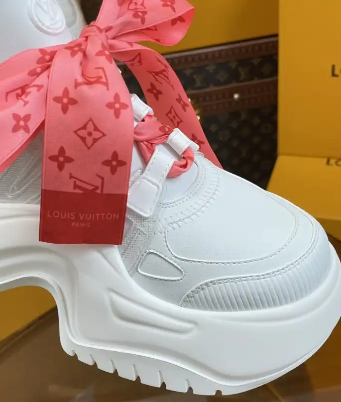 hype Louis Vuitton Sneakers