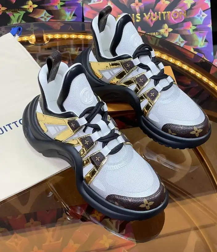 hype Louis Vuitton Sneakers