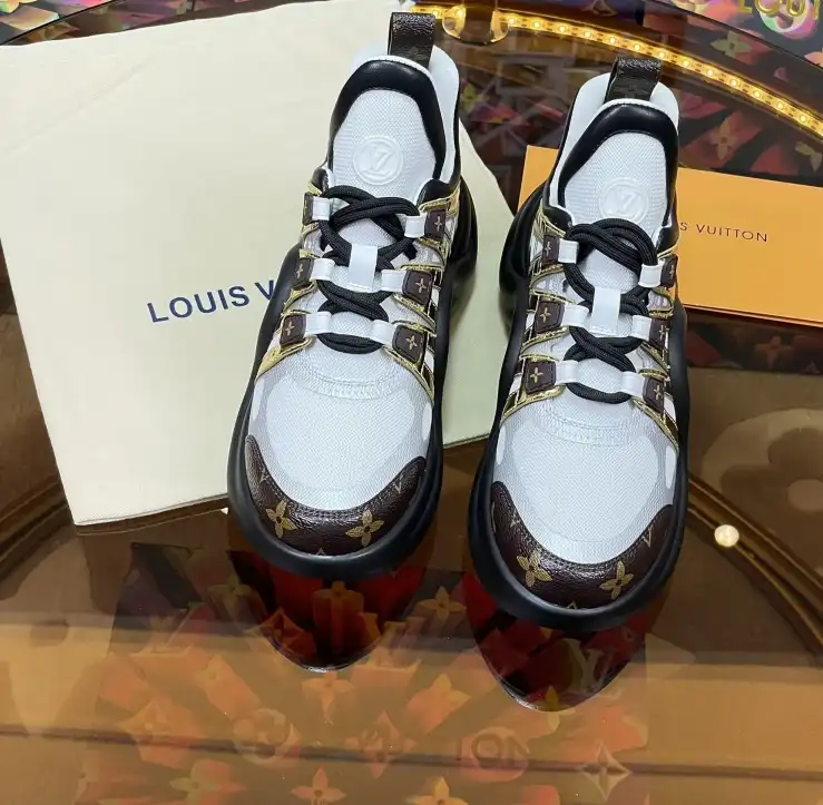 hype Louis Vuitton Sneakers