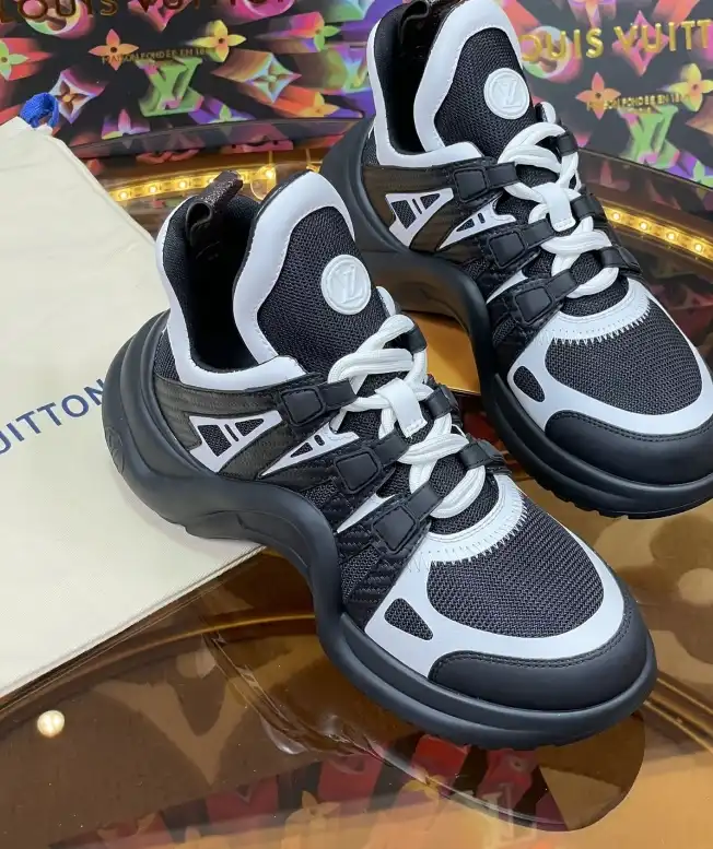 hype Louis Vuitton Sneakers