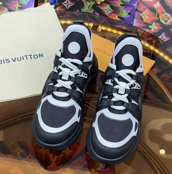 hype Louis Vuitton Sneakers