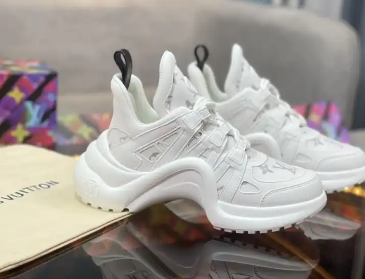 hype Louis Vuitton Sneakers