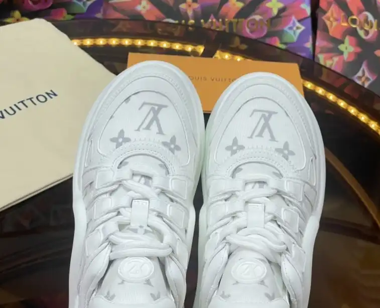 hype Louis Vuitton Sneakers