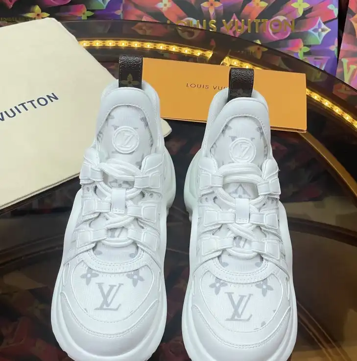 hype Louis Vuitton Sneakers