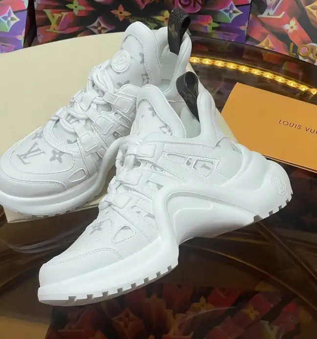 hype Louis Vuitton Sneakers