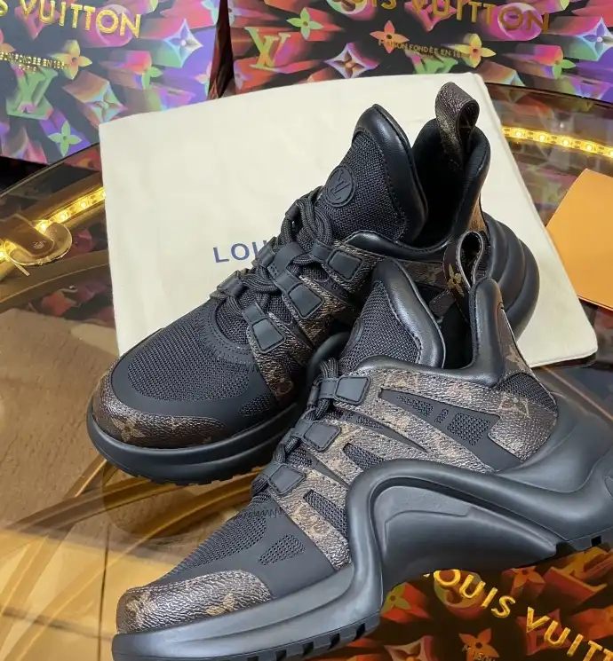 hype Louis Vuitton Sneakers