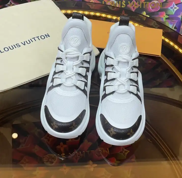 hype Louis Vuitton Sneakers