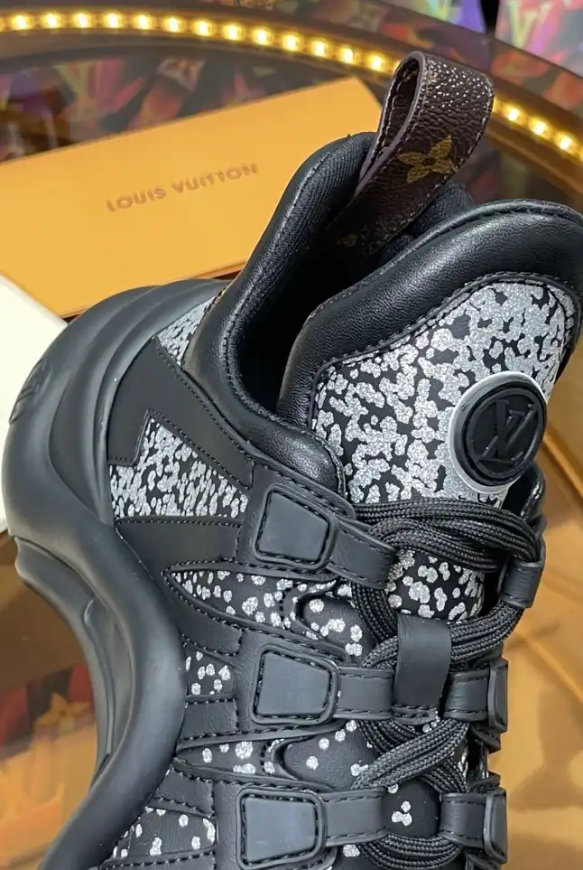 hype Louis Vuitton Sneakers