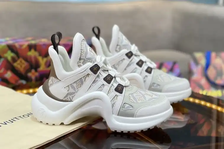 hype Louis Vuitton Sneakers