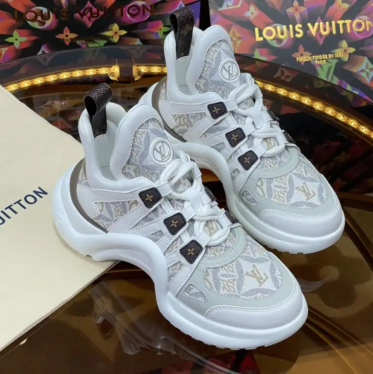 hype Louis Vuitton Sneakers