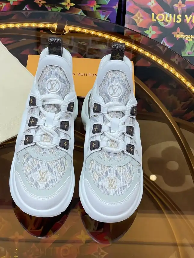 hype Louis Vuitton Sneakers